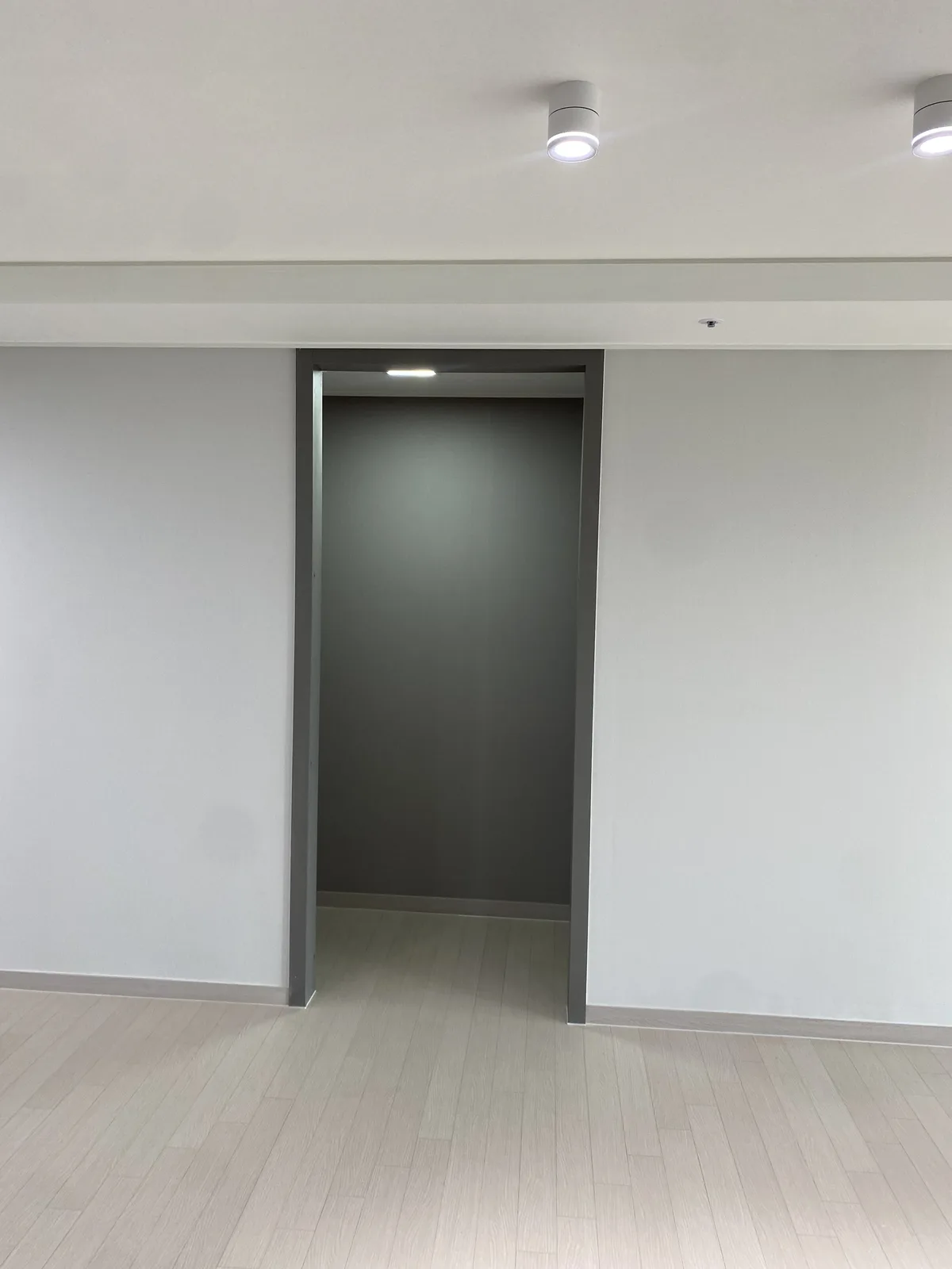 송파 수납장문 설치 시공 전